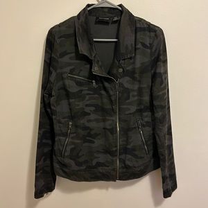 DKNY Moto Jacket Size M Camo